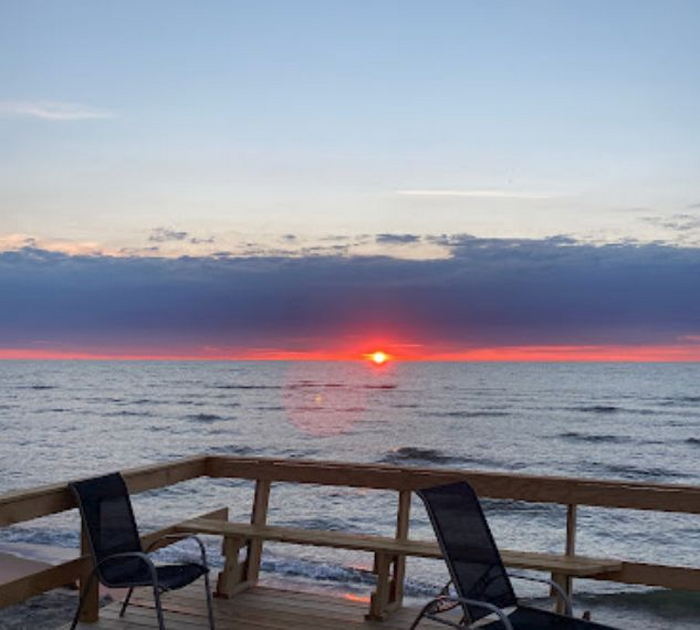 Miami Beach Resort - Web Listing (newer photo)